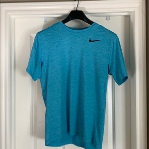Men’s exercise shirt